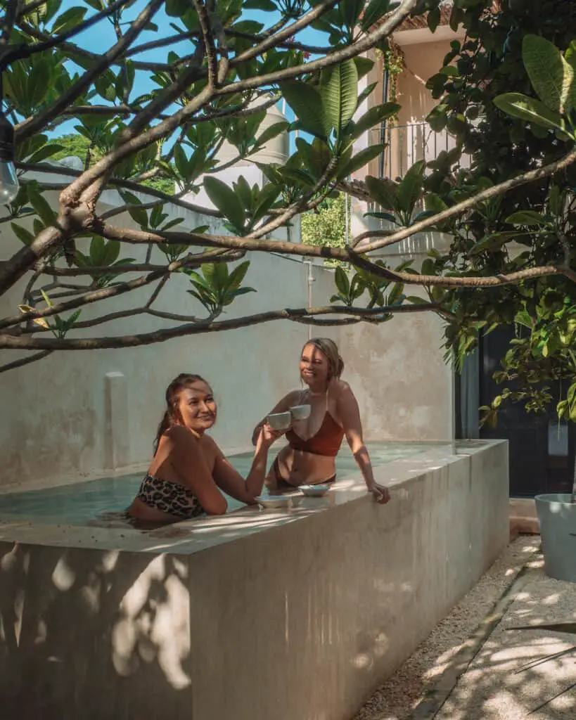 airbnb pool Merida